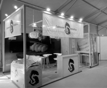 Stand Salmones Antártica — vista de detalle.